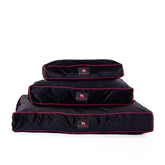 COLCHONETA PARA PERRO NEGRA / ROSADO NEÓN