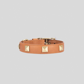 COLLAR / CUERO TACHES PEQUEÑO CAMEL