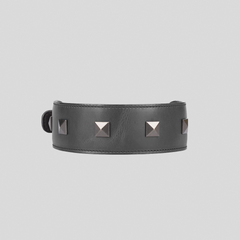 COLLAR / CUERO TACHES HUMO