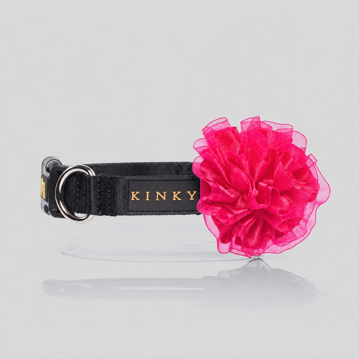 COLLAR DE FLOR  / BÁSICO NEGRO FUCSIA