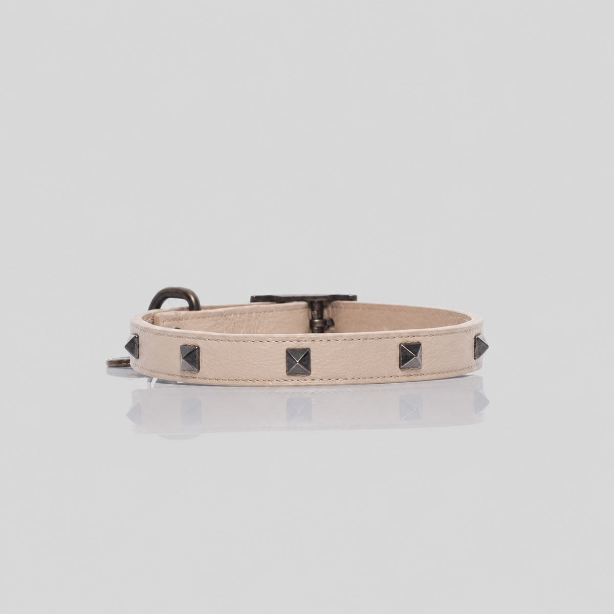 COLLAR MINI / CUERO TACHES CAFETTO